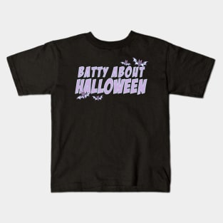 Batty About Halloween bats kawaii spooky cute pastel goth Kids T-Shirt